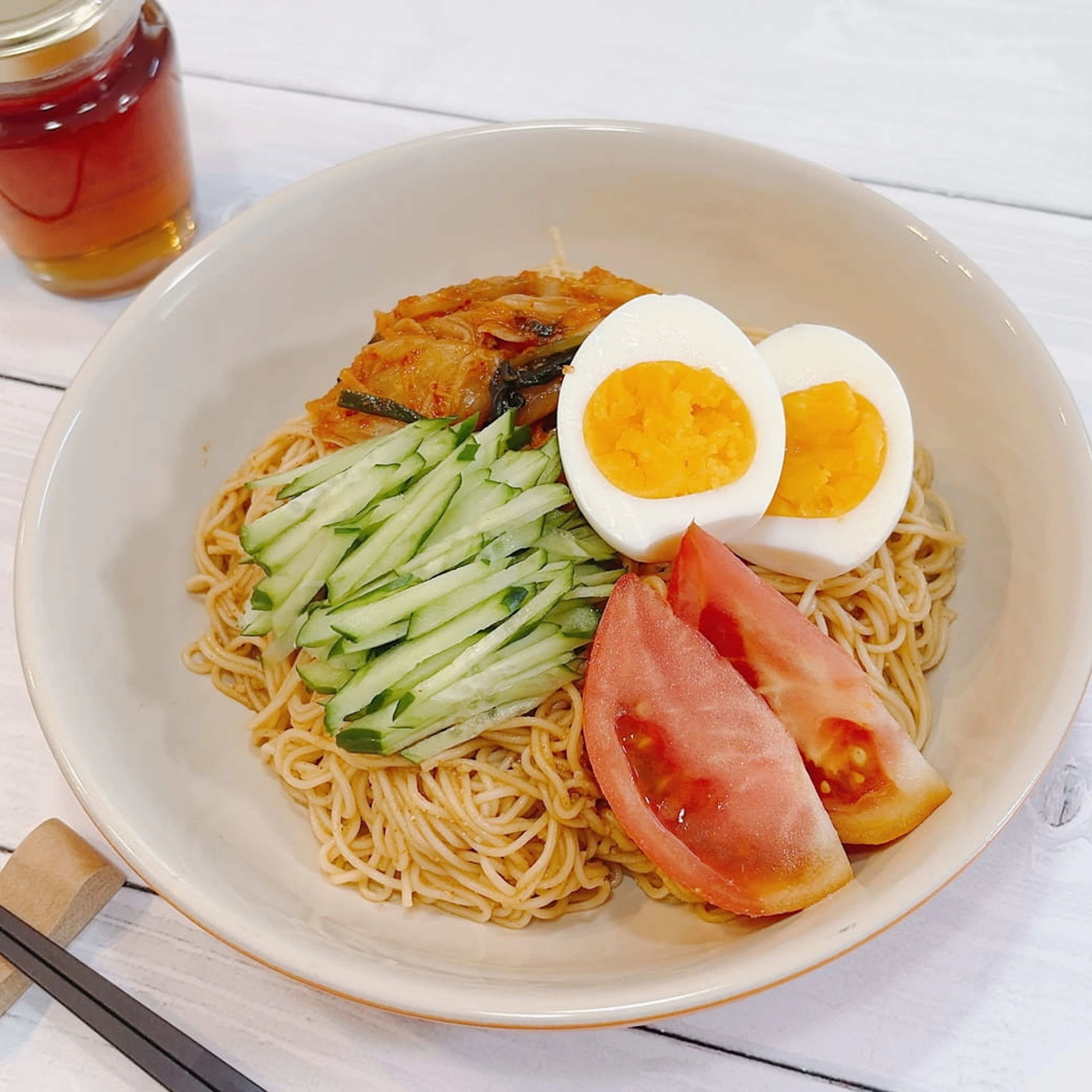 辛うま！ハチミツビビンそうめん｜たらことチーズの冷たいおうどん
