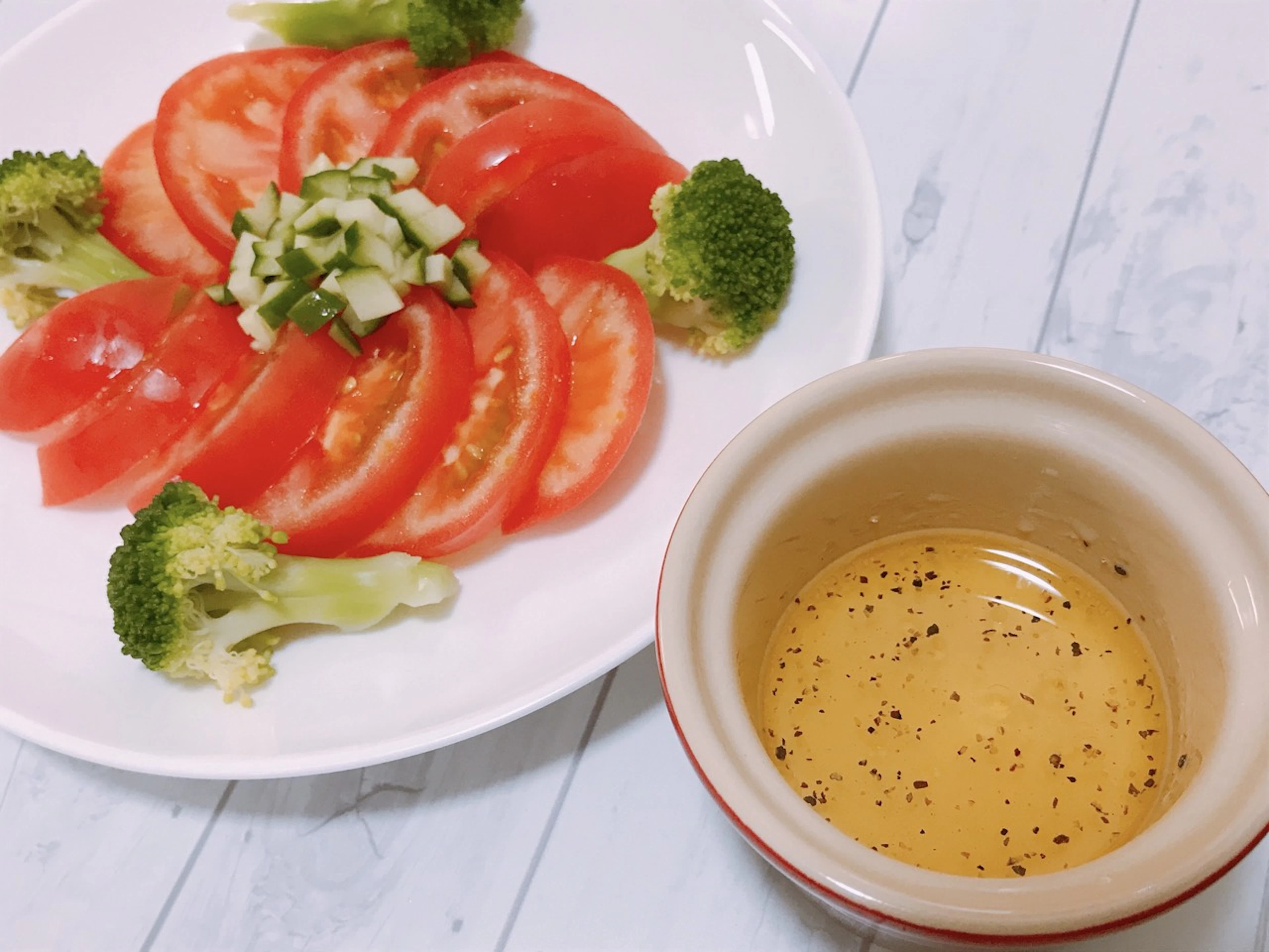 ハチミツレモンドレッシングの冷やしトマト
