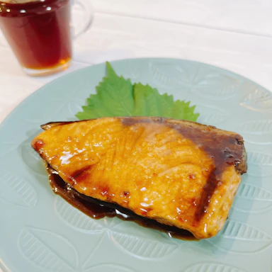 ハチミツで作るブリの照り焼き｜里芋と牛肉のハチミツ甘辛煮