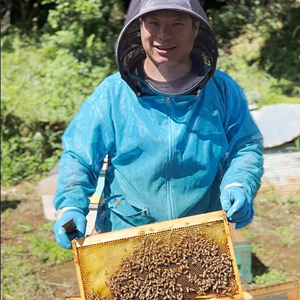みつばちのーと代表田中章雄のポートレート写真